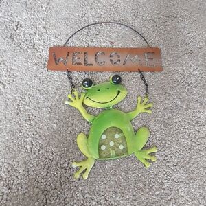 Green Frog Welcome Sign